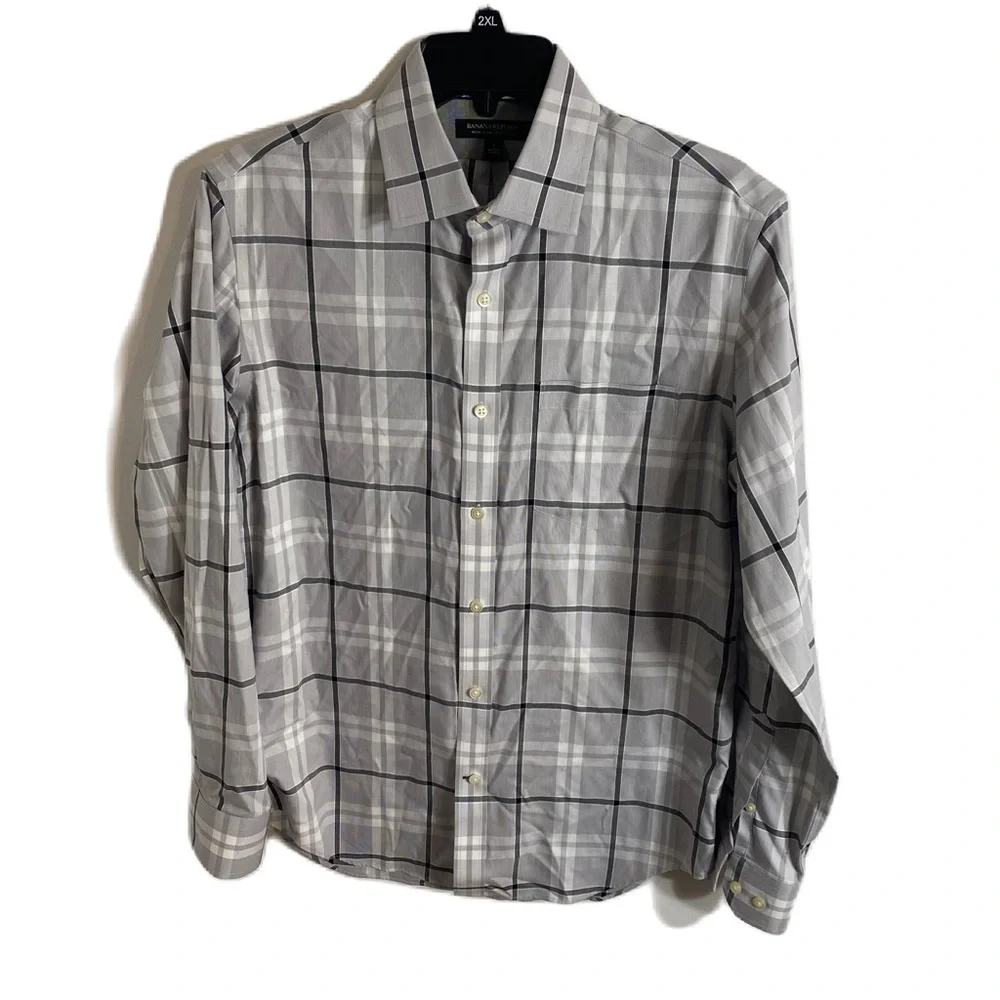 Banana Republic Plaid Non Iron Classic Fit Button Down Shirt Small Black Gray